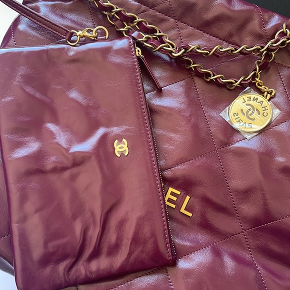 Chanel 22 - Picture 6 of 8